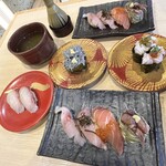 廻転とやま鮨 - 