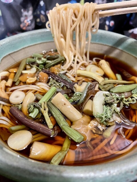 ソバ（4点） KYB カヤバ NEW SR SPECIAL (前後セット) グレイス ハイブリッド