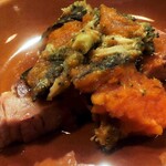 ロッツォシチリア - 山形金華豚肩ロース，カリフラワーロースト