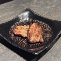 焼肉かなう - 黒毛和牛タン 焼き