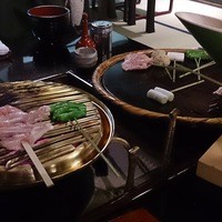 うかい鳥山 - 自分で素材を焼いて食べるのが楽しい