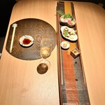 界 奥飛騨 - 白玉胡桃味噌、鶏と干し葡萄の松風、鴨ロース、秋刀魚丸　ずんだ、クリームチーズ有馬味噌漬け、渋皮の白和え、お造り