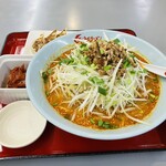 くるまやラーメン - 料理写真: