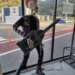 OKAGESAMA MOBA - 前を通ると歌い出します。