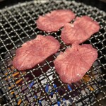 和牛焼肉じろうや 介 wagyu&sake - 塩タン