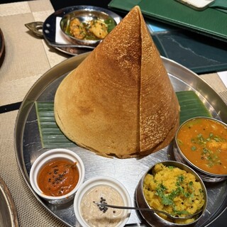 バンゲラズキッチントラディショナル_0