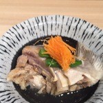 築地秀徳元祖 - ブリカマの塩煮