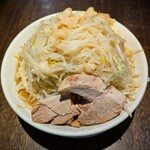 豚仙人 - 国産ミニ豚ラーメン