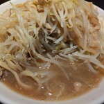 豚仙人 - 国産ミニ豚ラーメン