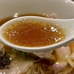 開運橋通 ふじ原 - 様々な地鶏を使ったスープ