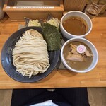 つけ蕎麦 中華蕎麦 尚念‏ - 得製醤油豚骨つけ麺（特大、辛いつけ汁追加）