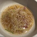 鴨出汁中華蕎麦 麺屋yoshiki - 鴨スープ