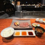 鉄板焼　利花苑 - 