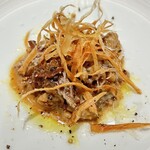 Ristorante Ecru - Pasta 羆の赤ワイン煮込み ニョケッティサルディ ローストしたごぼう