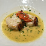 325668215 - Antipast Ⅲ マハタのアクアパッツァ、ハーブとドライトマト