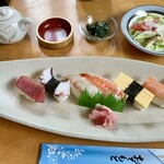 銀鮨 - 中寿司定食　1,800円