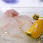 うを徳 - 2025.10 苫小牧産松皮鰈お造りエンガワ添え