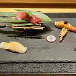 325672098 - 本鮪 中トロ/烏賊/車海老