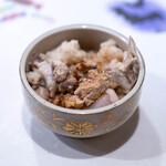 うを徳 - 2025.10 苫小牧産松皮鰈モツ煮（肝と卵）聖護院蕪おろしポン酢