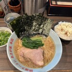 横濱ラーメン あさが家 本店 - 