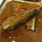 インド料理 パリワル - 旬のさんまを贅沢に使ったカレー