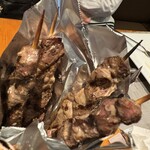 トラットリア ダイ パエサーニ - 仔羊の串焼きアロスティチーニ