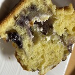 OH MY DELI - ブルーベリークリームチーズ　マフィン　断面