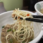 らーめん楓神 - つけ麺で食べると豚骨に魚が合わさってめちゃくちゃ旨い！辛味のアクセントもたまりません