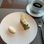 Prime42 steakhouse & sky bar - 