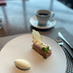 Prime42 steakhouse & sky bar - 