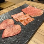 焼肉 ジャンボ - 