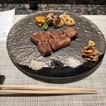 鉄板焼 銀明翠 - ロースステーキ