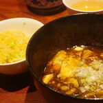 魚China YO - ・旨辛！魚介ミンチの白子入り麻婆豆腐