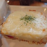 本牧館 - 濃厚チーズのクロックムッシュ