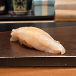 鮨 こしかわ - 河豚の昆布〆　握り