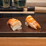 鮨 こしかわ - 車海老
      尻尾は塩と柚子、頭は醤油