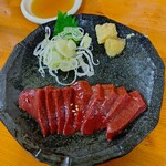 鶴見川橋もつ肉店 - 皿焼きレバー