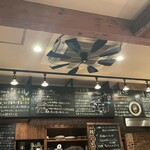 HAMBURG RESTAURANT Chami - 清潔感があって綺麗な店内