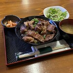 肉と海鮮と私 - 