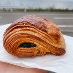 エグ・ヴィヴ - ショコラクロワッサン