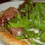 ア ミオ アージョ - 本場イタリア並みのたっぷりルッコラが嬉しい！