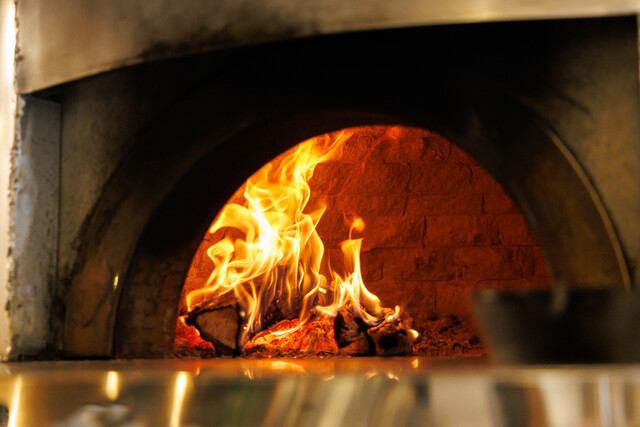 Pizzeria VESTA notte（ピッツェリア ウエスタ ノッテ） - 勾当台公園（ピザ）の写真