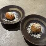 一刻 - 自家製一口クリームコロッケ
      ズワイガニと牛蒡、九州産若鶏と南瓜