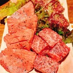 ホルモン焼　炭蔵 - 