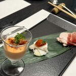 久右衛門邸 - 前菜、人参のムース、イカ、大仙鶏胸肉