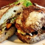 パーラー江古田 - 焼き野菜と豚リエットサンド