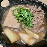 酒肴あおもん - 黒毛和牛の肉豆腐