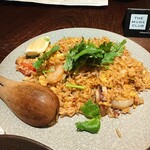 GINGER GRASS modern thai vietnamese - トム•ヤン海鮮チャーハン