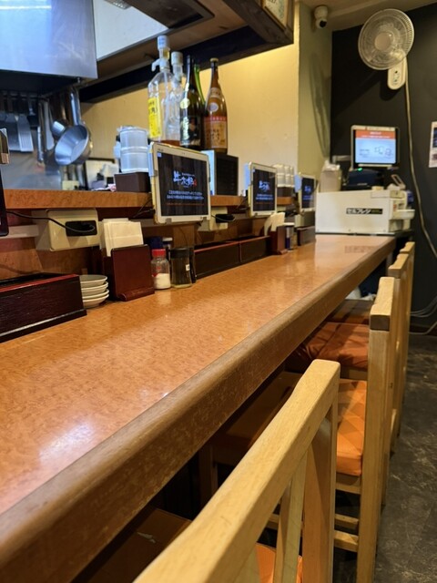 Kuroge Gyukotsu Ramen Gyujirou photo 4