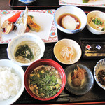 かじか庵 - 夕食に同じく、朝食も高蛋白質で野菜が多く、身体ヨロコビー♪
